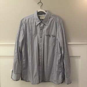 Classic Robert Graham Men's Blue and White Stripe  Shirt